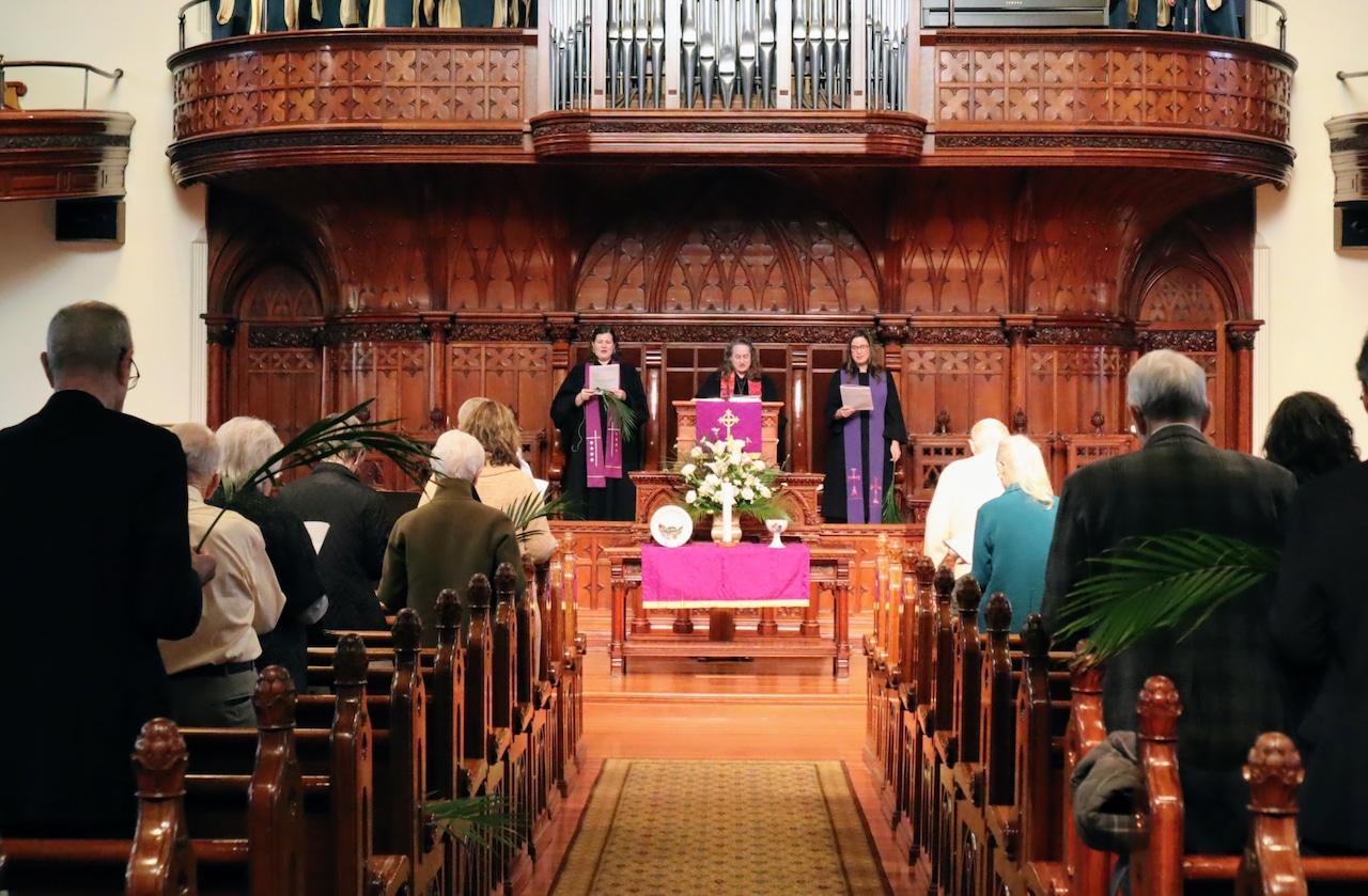 Embracing Unity: The All-Inclusive Spirit of a Nondenominational Church